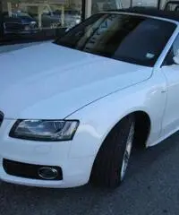 Audi A5 Cabrio 2.0 TDI F.ap. Ambition Audi A5 Cabrio 2.0 TDI F.ap. Ambition