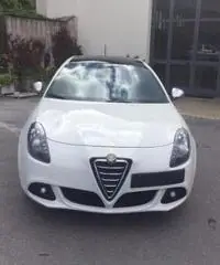 ALFA ROMEO Giulietta 1.6 JTDm-2 105 CV Distinctive rif. 7191125 ALFA ROMEO Giulietta 1.6 JTDm-2 105 CV Distinctive rif. 7191125