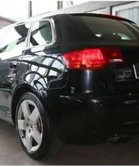 AUDI A3 SPB 2.0 16V TDI Attraction rif. 7045844 AUDI A3 SPB 2.0 16V TDI Attraction rif. 7045844