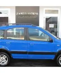 Fiat Panda 1.3 MJT 16V 4X4 Climbing Fiat Panda 1.3 MJT 16V 4X4 Climbing