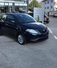 Lancia Ypsilon 1.3 MJT 95 CV 5p. S&S Silver Lancia Ypsilon 1.3 MJT 95 CV 5p. S&S Silver