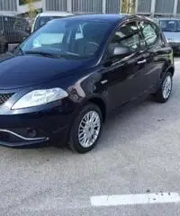 Lancia Ypsilon 1.3 MJT 95 CV 5p. S&S Silver Lancia Ypsilon 1.3 MJT 95 CV 5p. S&S Silver