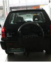 TOYOTA RAV 4 RAV4 2.0 Tdi D-4D cat 5 porte GANCIO TRAINO rif. 7195931 TOYOTA RAV 4 RAV4 2.0 Tdi D-4D cat 5 porte GANCIO TRAINO rif. 7195931