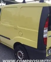 FIAT Doblo Doblò 1.9 JTD cat Cargo Lamierato SX rif. 7196102 FIAT Doblo Doblò 1.9 JTD cat Cargo Lamierato SX rif. 7196102