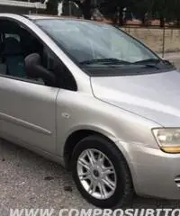 FIAT Multipla 1.6 16V Natural Power Dynamic rif. 7196106 FIAT Multipla 1.6 16V Natural Power Dynamic rif. 7196106