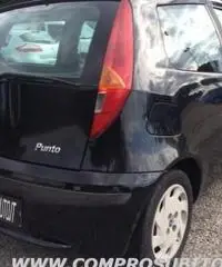 FIAT Punto 1.9 diesel 3 porte rif. 7184705 FIAT Punto 1.9 diesel 3 porte rif. 7184705