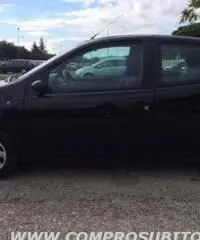 FIAT Punto 1.9 diesel 3 porte rif. 7184705 FIAT Punto 1.9 diesel 3 porte rif. 7184705