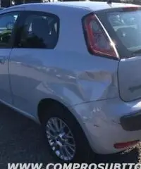 FIAT Punto Evo 1.4 3 porte Dynamic Natural Power rif. 7192895 FIAT Punto Evo 1.4 3 porte Dynamic Natural Power rif. 7192895