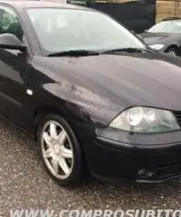 SEAT Ibiza 1.9 TDI 130CV 5p. Sport rif. 7196101 SEAT Ibiza 1.9 TDI 130CV 5p. Sport rif. 7196101
