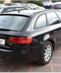 Audi A4 Avant 2.0 Tdi 143cv Multitronic con NAVI Audi A4 Avant 2.0 Tdi 143cv Multitronic con NAVI