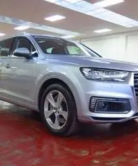 AUDI Q7 e-tron 3.0 TDI quattro tiptronic Busi rif. 6976518 AUDI Q7 e-tron 3.0 TDI quattro tiptronic Busi rif. 6976518