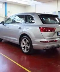 AUDI Q7 e-tron 3.0 TDI quattro tiptronic Busi rif. 6976518 AUDI Q7 e-tron 3.0 TDI quattro tiptronic Busi rif. 6976518