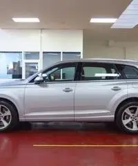 AUDI Q7 e-tron 3.0 TDI quattro tiptronic Busi rif. 6976518 AUDI Q7 e-tron 3.0 TDI quattro tiptronic Busi rif. 6976518