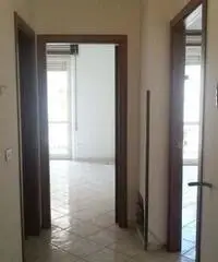 GIOIA TAURO VENDE: Appartamento in Via R. Margherita (zona c GIOIA TAURO VENDE: Appartamento in Via R. Margherita (zona c