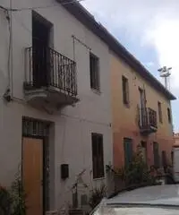 GIOIA TAURO VENDE: stabile in via Bengasi, 19 a due passi da GIOIA TAURO VENDE: stabile in via Bengasi, 19 a due passi da