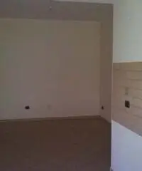 GIOIA TAURO VENDE: Appartamento in zona centrale GIOIA TAURO VENDE: Appartamento in zona centrale