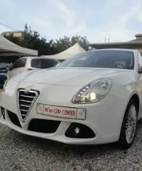 ALFA ROMEO Giulietta 1.6 JTDm-2 105 CV Distinctive rif. 7104279 ALFA ROMEO Giulietta 1.6 JTDm-2 105 CV Distinctive rif. 7104279