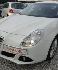 ALFA ROMEO Giulietta 1.6 JTDm-2 105 CV Distinctive rif. 7104279 ALFA ROMEO Giulietta 1.6 JTDm-2 105 CV Distinctive rif. 7104279