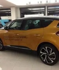 RENAULT Scenic BOSE 1.5 dCi 110CV 4SERIE MALIBU FULL OPTIONAL! rif. 7166891 RENAULT Scenic BOSE 1.5 dCi 110CV 4SERIE MALIBU FULL OPTIONAL! rif. 7166891