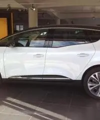 RENAULT Scenic Km 0 Intens Energy 1.5 110cv Full Optional rif. 7194096 RENAULT Scenic Km 0 Intens Energy 1.5 110cv Full Optional rif. 7194096