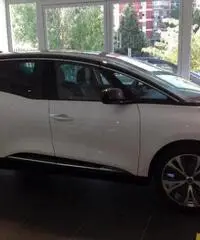 RENAULT Scenic Km 0 Intens Energy 1.5 110cv Full Optional rif. 7194096 RENAULT Scenic Km 0 Intens Energy 1.5 110cv Full Optional rif. 7194096