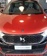 DS DS4 CrossBack BlueHDi 120 S&S Sport Chic DS DS4 CrossBack BlueHDi 120 S&S Sport Chic