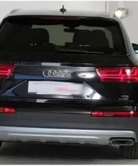 AUDI Q7 3.0 TDI 272 CV quattro tiptronic S-LINE MMI LED rif. 6926873