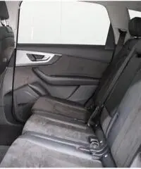 AUDI Q7 3.0 TDI 272 CV quattro tiptronic S-LINE MMI LED rif. 6926876 AUDI Q7 3.0 TDI 272 CV quattro tiptronic S-LINE MMI LED rif. 6926876