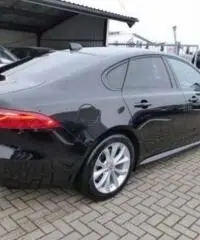 JAGUAR XF 2.0d 180 CV R-Sport Automatico FULL OPTIONAL rif. 7051757 JAGUAR XF 2.0d 180 CV R-Sport Automatico FULL OPTIONAL rif. 7051757