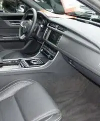 JAGUAR XF 2.0d 180 CV R-Sport Automatico FULL OPTIONAL rif. 7051757 JAGUAR XF 2.0d 180 CV R-Sport Automatico FULL OPTIONAL rif. 7051757