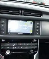 JAGUAR XF 2.0d 180 CV R-Sport Automatico FULL OPTIONAL rif. 7051757 JAGUAR XF 2.0d 180 CV R-Sport Automatico FULL OPTIONAL rif. 7051757