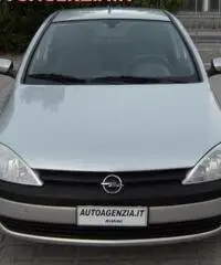 OPEL Corsa 1.2i 16V cat 5 porte Comfort rif. 7196743 OPEL Corsa 1.2i 16V cat 5 porte Comfort rif. 7196743