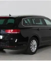 VOLKSWAGEN Passat Variant 1.4 TSI COMFORTLINE NAVI ACC 16