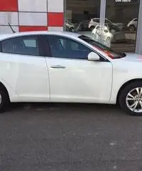 ALFA ROMEO Giulietta 1.6 JTDm-2 105 CV Distinctive Jtdm 76.713 Km rif. 7181710 ALFA ROMEO Giulietta 1.6 JTDm-2 105 CV Distinctive Jtdm 76.713 Km rif. 7181710