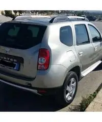 Dacia Duster Laureate 1.5 dci 4X2 - 2011 Dacia Duster Laureate 1.5 dci 4X2 - 2011