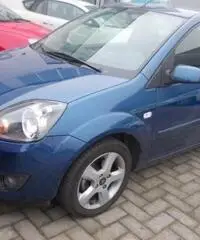 FORD Fiesta 1.2 16V 3p. Ghia X NEOPATENTATI rif. 7195100 FORD Fiesta 1.2 16V 3p. Ghia X NEOPATENTATI rif. 7195100