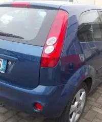 FORD Fiesta 1.2 16V 3p. Ghia X NEOPATENTATI rif. 7195100 FORD Fiesta 1.2 16V 3p. Ghia X NEOPATENTATI rif. 7195100