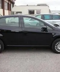 FIAT Punto 1.4 8V 5 porte Natural Power Street rif. 5990013 FIAT Punto 1.4 8V 5 porte Natural Power Street rif. 5990013