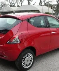 LANCIA Ypsilon 0.9 TwinAir 85 CV 5 porte Metano Ecochic Silver rif. 5990044 LANCIA Ypsilon 0.9 TwinAir 85 CV 5 porte Metano Ecochic Silver rif. 5990044