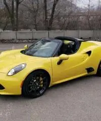 ALFA ROMEO 4C 1750 TBi Spider rif. 6239011 ALFA ROMEO 4C 1750 TBi Spider rif. 6239011