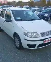 Fiat Punto 1.2 5 Porte Dynamic Neopatentati Fiat Punto 1.2 5 Porte Dynamic Neopatentati