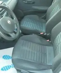 Fiat Punto 1.2 5 Porte Dynamic Neopatentati Fiat Punto 1.2 5 Porte Dynamic Neopatentati