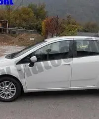 FIAT Punto 1.3 MJT II S&S 95 CV 5 porte Easy rif. 7110673 FIAT Punto 1.3 MJT II S&S 95 CV 5 porte Easy rif. 7110673