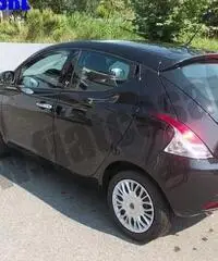 LANCIA Ypsilon 1.2 69 CV 5 porte Silver rif. 6700485 LANCIA Ypsilon 1.2 69 CV 5 porte Silver rif. 6700485
