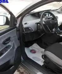 LANCIA Ypsilon 1.2 69 CV 5 porte Silver rif. 7008004 LANCIA Ypsilon 1.2 69 CV 5 porte Silver rif. 7008004