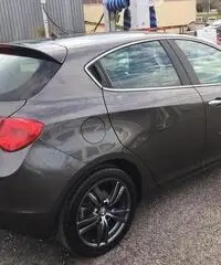 Alfa Romeo Giulietta 1.6 JTDm-2 105 CV Distinctive Alfa Romeo Giulietta 1.6 JTDm-2 105 CV Distinctive