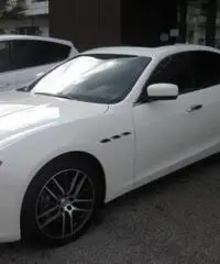 MASERATI Ghibli 3.0 Diesel 275 CV  MASERATI Ghibli 3.0 Diesel 275 CV