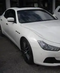 MASERATI Ghibli 3.0 Diesel 275 CV  MASERATI Ghibli 3.0 Diesel 275 CV
