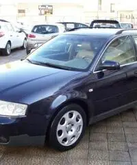 Audi A6 Avant 2.5 V6 TDI 155CV Automatica Audi A6 Avant 2.5 V6 TDI 155CV Automatica