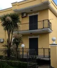Villa di 4 locali in Affitto Villa di 4 locali in Affitto